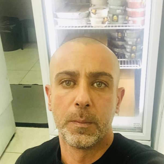 0506826600 מנוסה עם זוגות איש שיחה מכבד אלי גנט חתיך בן 35גרוש0506826600