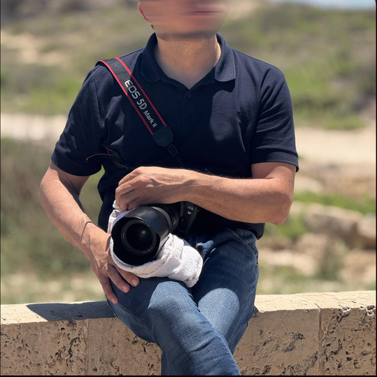 אדם ודולי