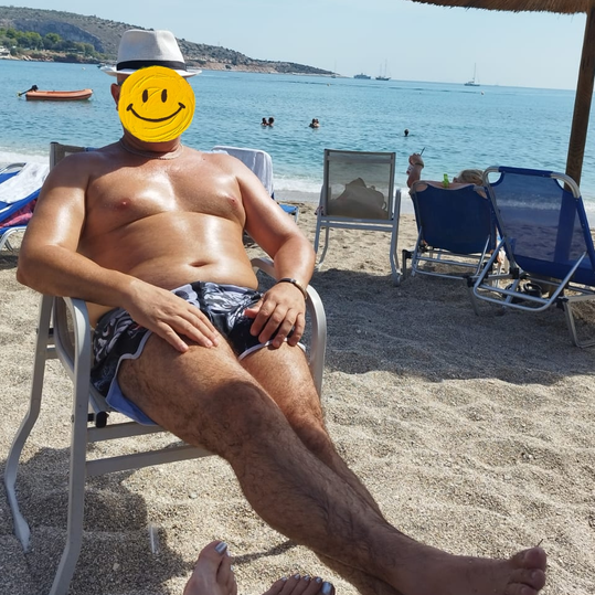 המושכים בחוטים