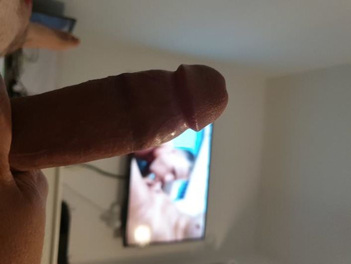  מי ביום חמישי בערב או יום שישי בבוקר?  אשדוד מחפש נשים או זוג בשביל היום או מחר. יש לי מקום.ראש פתוח, מוכן לחוות דברים חדשים, רק עם זוג. וואטסאפ 047926 0506