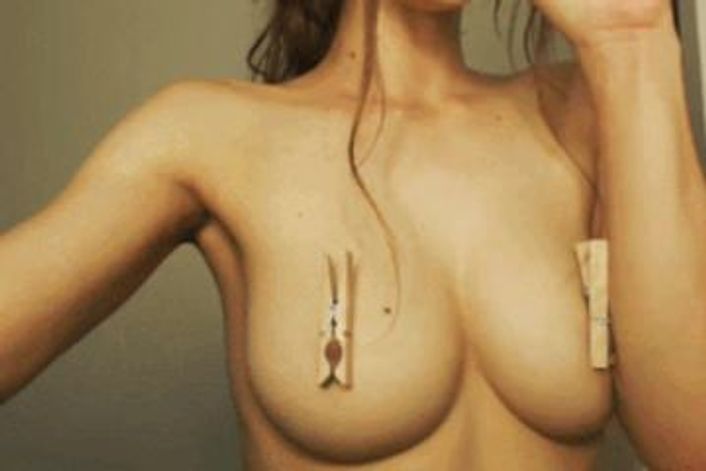 13 דברים לנסות אם אתם חדשים ב-BDSM